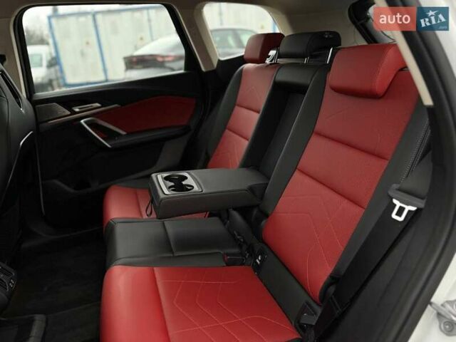 Білий БМВ iX1, об'ємом двигуна 0 л та пробігом 22 тис. км за 29000 $, фото 45 на Automoto.ua