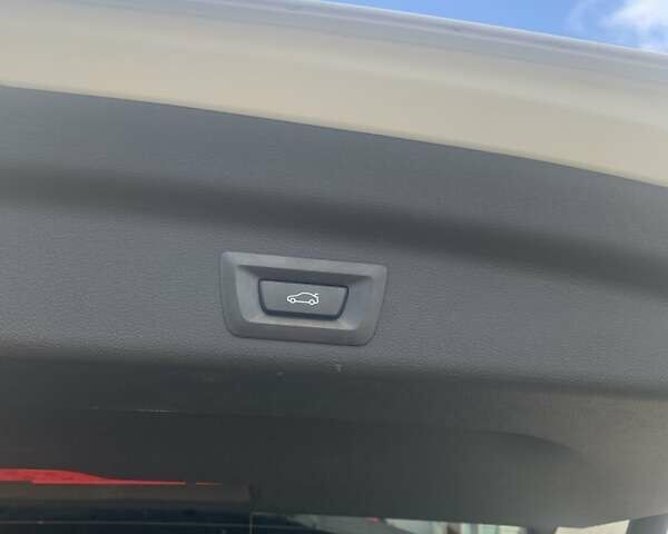 БМВ iX1 2024 у Києві на Automoto.ua Білий БМВ iX1, об'ємом двигуна 0 л та пробігом 1 тис. км за 47000 $, фото 6 на Automoto.ua