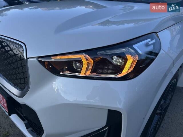Белый БМВ iX1, объемом двигателя 0 л и пробегом 1 тыс. км за 34990 $, фото 1 на Automoto.ua