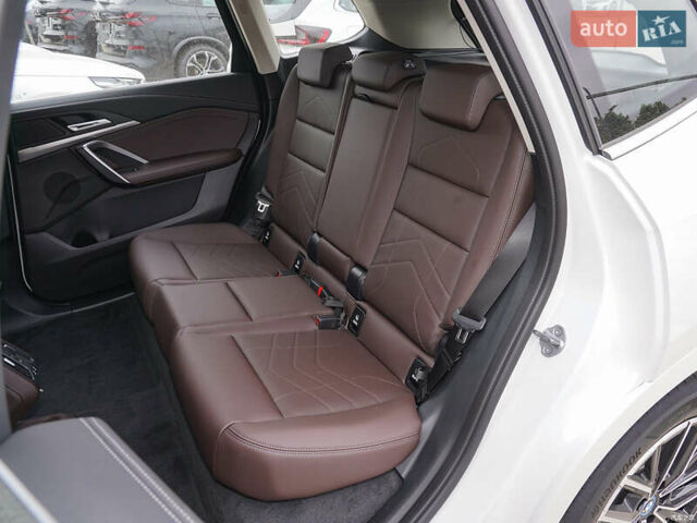 Белый БМВ iX1, объемом двигателя 0 л и пробегом 1 тыс. км за 32599 $, фото 20 на Automoto.ua