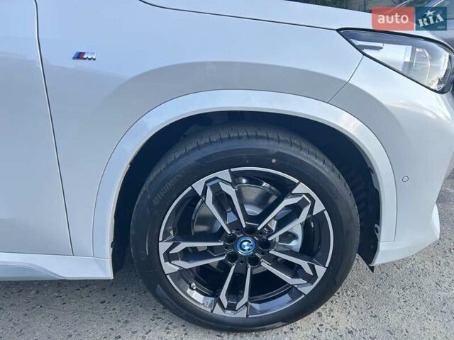 Белый БМВ iX1, объемом двигателя 0 л и пробегом 1 тыс. км за 34990 $, фото 3 на Automoto.ua