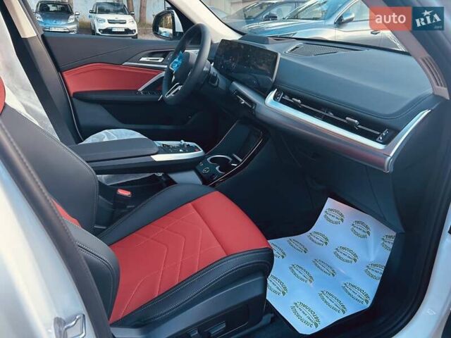 Белый БМВ iX1, объемом двигателя 0 л и пробегом 1 тыс. км за 34990 $, фото 13 на Automoto.ua