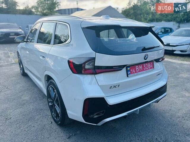 Белый БМВ iX1, объемом двигателя 0 л и пробегом 1 тыс. км за 34990 $, фото 9 на Automoto.ua