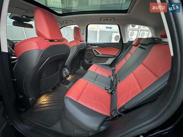 Чорний БМВ iX1, об'ємом двигуна 0 л та пробігом 3 тис. км за 29500 $, фото 11 на Automoto.ua