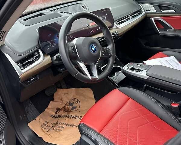 Черный БМВ iX1, объемом двигателя 0 л и пробегом 28 тыс. км за 28500 $, фото 8 на Automoto.ua