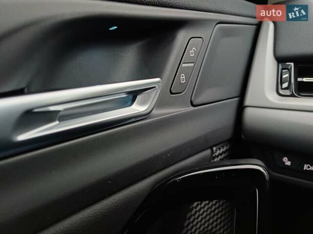 Чорний БМВ iX1, об'ємом двигуна 0 л та пробігом 7 тис. км за 38900 $, фото 39 на Automoto.ua