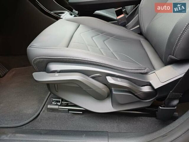 Чорний БМВ iX1, об'ємом двигуна 0 л та пробігом 7 тис. км за 38900 $, фото 13 на Automoto.ua