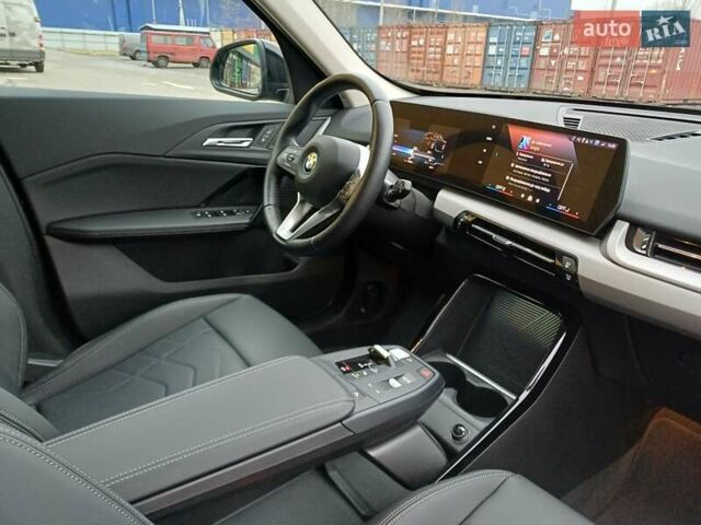 Чорний БМВ iX1, об'ємом двигуна 0 л та пробігом 7 тис. км за 38900 $, фото 31 на Automoto.ua