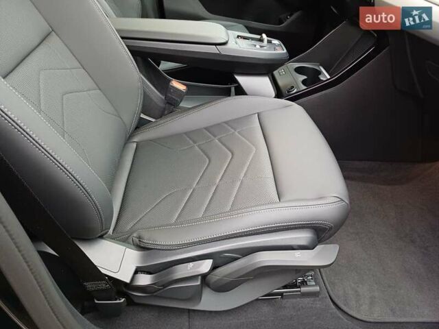 Чорний БМВ iX1, об'ємом двигуна 0 л та пробігом 7 тис. км за 38900 $, фото 30 на Automoto.ua