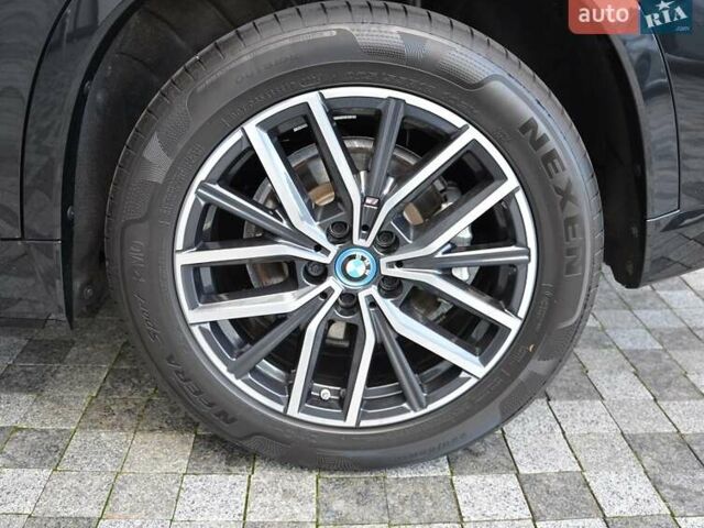 Чорний БМВ iX1, об'ємом двигуна 0 л та пробігом 12 тис. км за 43096 $, фото 9 на Automoto.ua