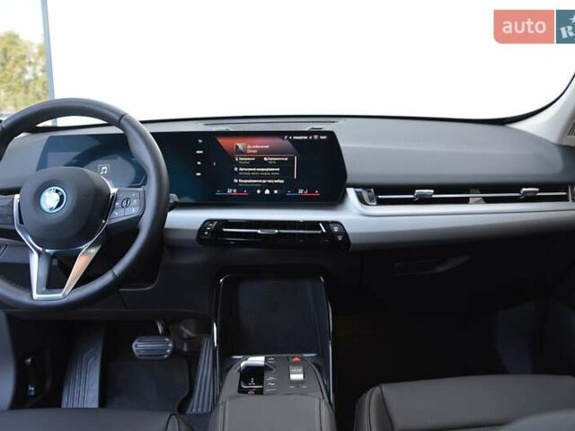 Черный БМВ iX1, объемом двигателя 0 л и пробегом 6 тыс. км за 34765 $, фото 5 на Automoto.ua