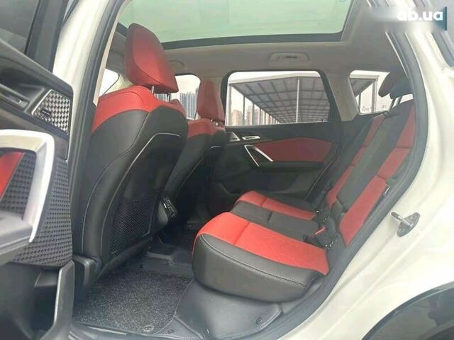 БМВ iX1, объемом двигателя 0 л и пробегом 19 тыс. км за 25500 $, фото 5 на Automoto.ua