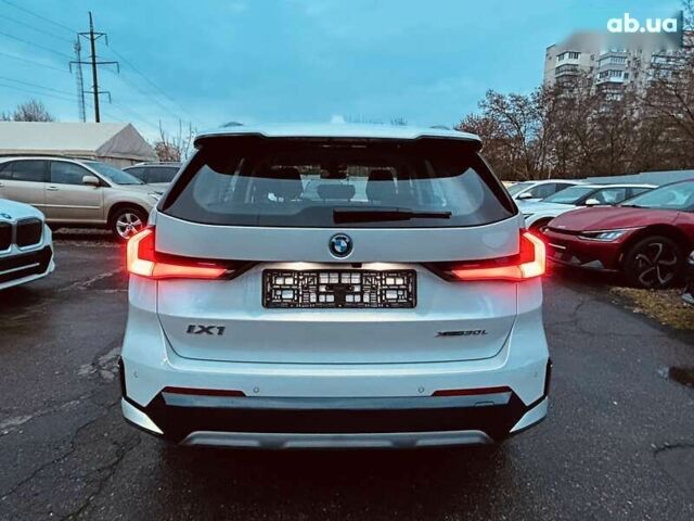 БМВ iX1, объемом двигателя 0 л и пробегом 4 тыс. км за 36999 $, фото 7 на Automoto.ua
