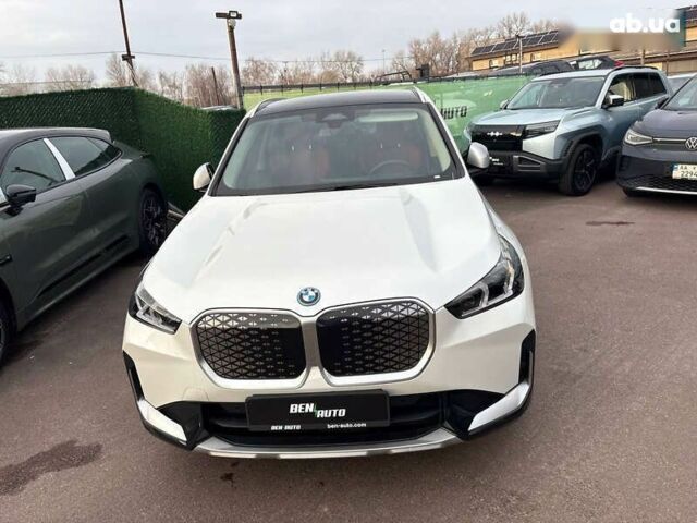 БМВ iX1, объемом двигателя 0 л и пробегом 19 тыс. км за 29000 $, фото 6 на Automoto.ua