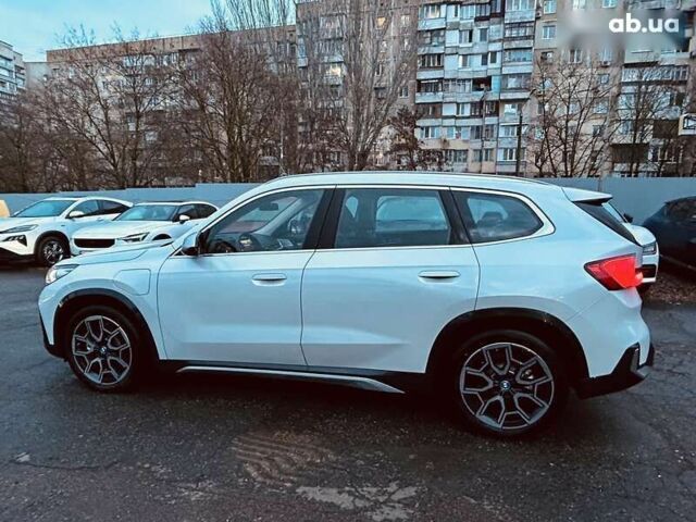 БМВ iX1, объемом двигателя 0 л и пробегом 4 тыс. км за 36999 $, фото 10 на Automoto.ua
