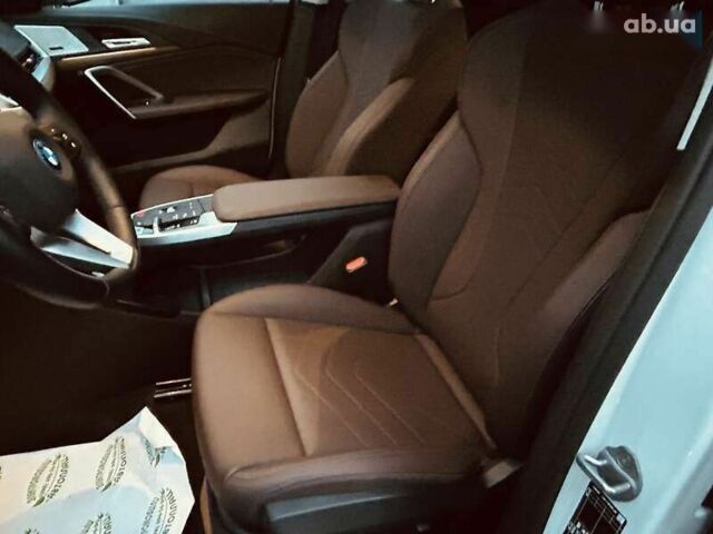 БМВ iX1, объемом двигателя 0 л и пробегом 4 тыс. км за 36999 $, фото 19 на Automoto.ua
