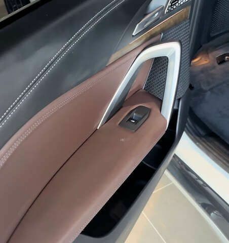 БМВ iX1, об'ємом двигуна 0 л та пробігом 25 тис. км за 25000 $, фото 7 на Automoto.ua