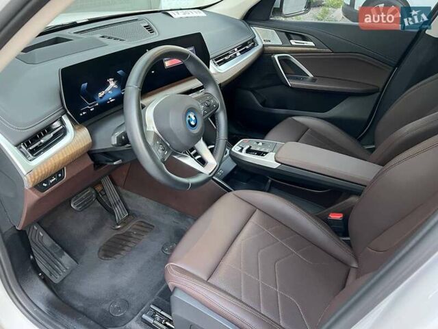 БМВ iX1, объемом двигателя 0 л и пробегом 17 тыс. км за 30500 $, фото 8 на Automoto.ua
