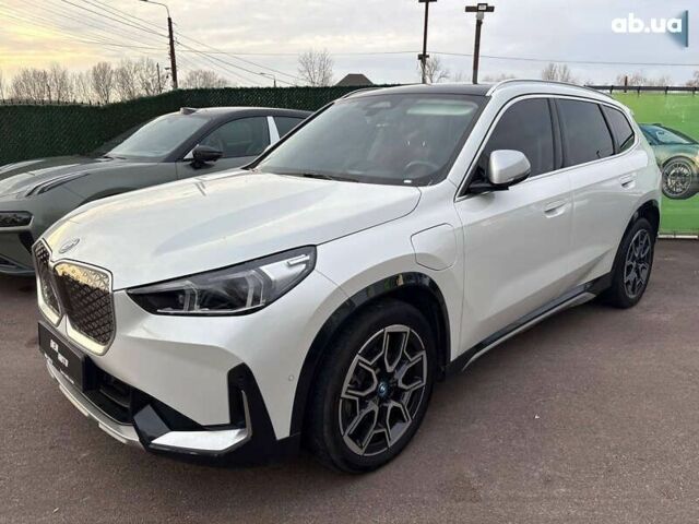 БМВ iX1, объемом двигателя 0 л и пробегом 19 тыс. км за 29000 $, фото 4 на Automoto.ua