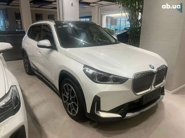 БМВ iX1 2023 в Киеве на Automoto.ua БМВ iX1, объемом двигателя 0 л и пробегом 27 тыс. км за 25000 $, фото 3 на Automoto.ua