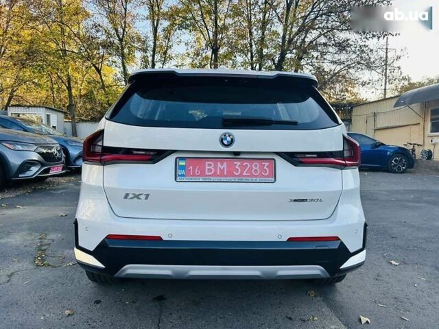 БМВ iX1, об'ємом двигуна 0 л та пробігом 4 тис. км за 34999 $, фото 3 на Automoto.ua