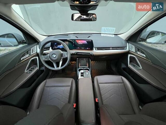 БМВ iX1, объемом двигателя 0 л и пробегом 17 тыс. км за 30500 $, фото 6 на Automoto.ua