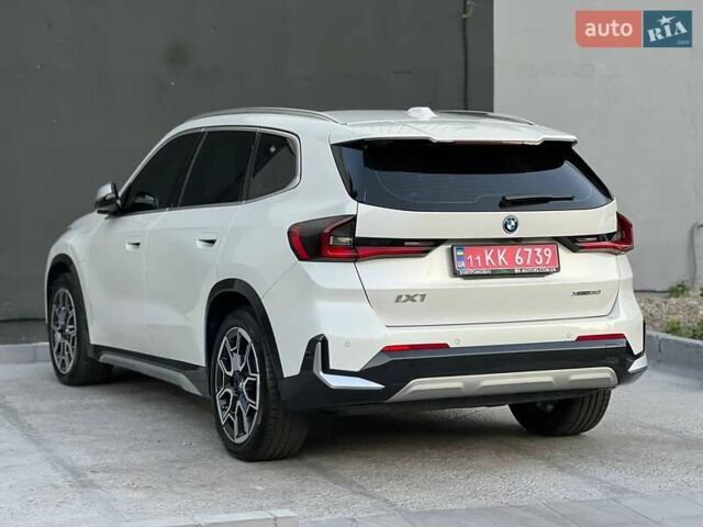БМВ iX1, объемом двигателя 0 л и пробегом 17 тыс. км за 30500 $, фото 5 на Automoto.ua