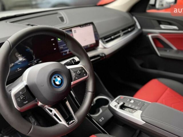 купити нове авто БМВ iX1 2024 року від офіційного дилера Будпостач  БМВ фото