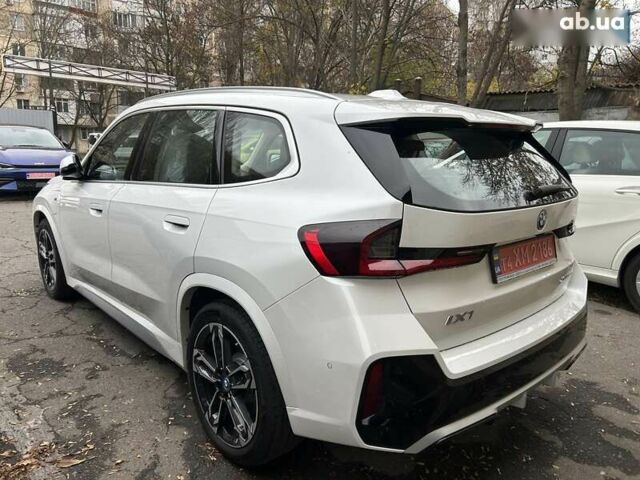 БМВ iX1, объемом двигателя 0 л и пробегом 2 тыс. км за 33999 $, фото 8 на Automoto.ua