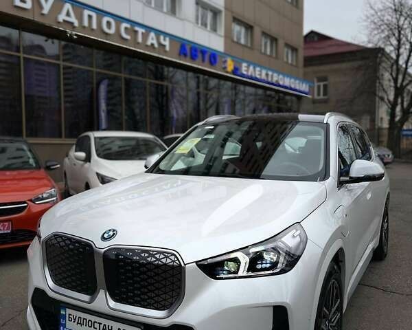 БМВ iX1, объемом двигателя 0 л и пробегом 1 тыс. км за 31399 $, фото 6 на Automoto.ua
