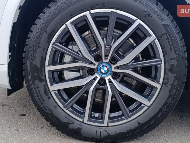 БМВ iX1, объемом двигателя 0 л и пробегом 0 тыс. км за 50206 $, фото 9 на Automoto.ua