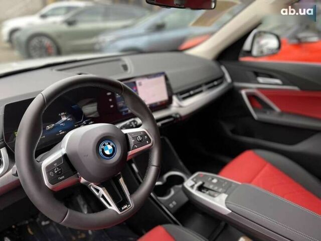 БМВ iX1, объемом двигателя 0 л и пробегом 1 тыс. км за 31399 $, фото 12 на Automoto.ua