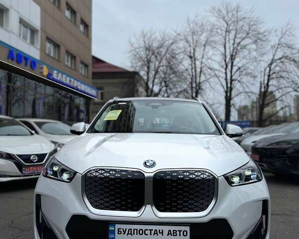 БМВ iX1, объемом двигателя 0 л и пробегом 1 тыс. км за 31399 $, фото 7 на Automoto.ua
