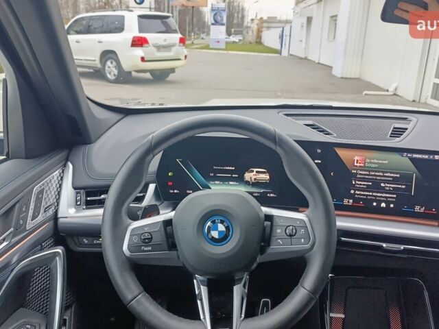 БМВ iX1, объемом двигателя 0 л и пробегом 0 тыс. км за 50206 $, фото 21 на Automoto.ua