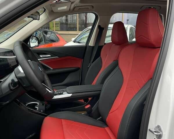 БМВ iX1, объемом двигателя 0 л и пробегом 1 тыс. км за 31399 $, фото 17 на Automoto.ua