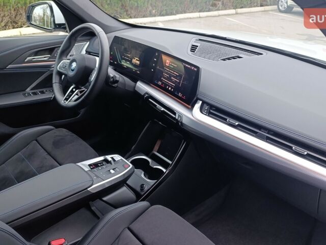 БМВ iX1, объемом двигателя 0 л и пробегом 0 тыс. км за 50206 $, фото 12 на Automoto.ua