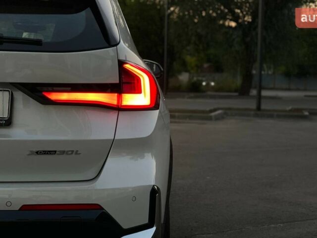 БМВ iX1, объемом двигателя 0 л и пробегом 0 тыс. км за 37999 $, фото 11 на Automoto.ua