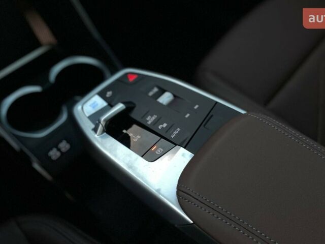 БМВ iX1, объемом двигателя 0 л и пробегом 0 тыс. км за 37999 $, фото 34 на Automoto.ua