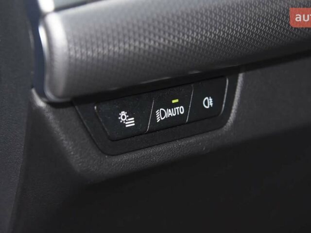 купить новое авто БМВ iX1 2025 года от официального дилера E-MOTION CARS БМВ фото