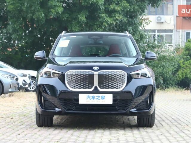 купить новое авто БМВ iX1 2025 года от официального дилера E-MOTION CARS БМВ фото