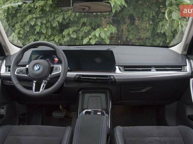 купить новое авто БМВ iX1 2025 года от официального дилера E-MOTION CARS БМВ фото