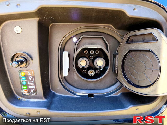 БМВ iX1, объемом двигателя 0.15 л и пробегом 0 тыс. км за 30999 $, фото 2 на Automoto.ua