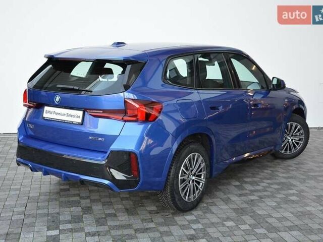 БМВ iX1, объемом двигателя 0 л и пробегом 1 тыс. км за 44643 $, фото 2 на Automoto.ua