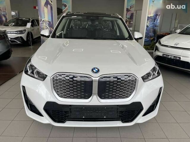 БМВ iX1, об'ємом двигуна 0 л та пробігом 1 тис. км за 31000 $, фото 1 на Automoto.ua