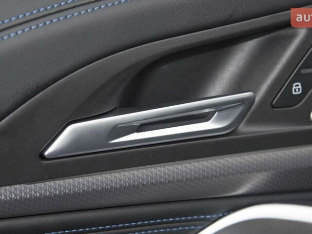 купить новое авто БМВ iX1 2025 года от официального дилера E-MOTION CARS БМВ фото