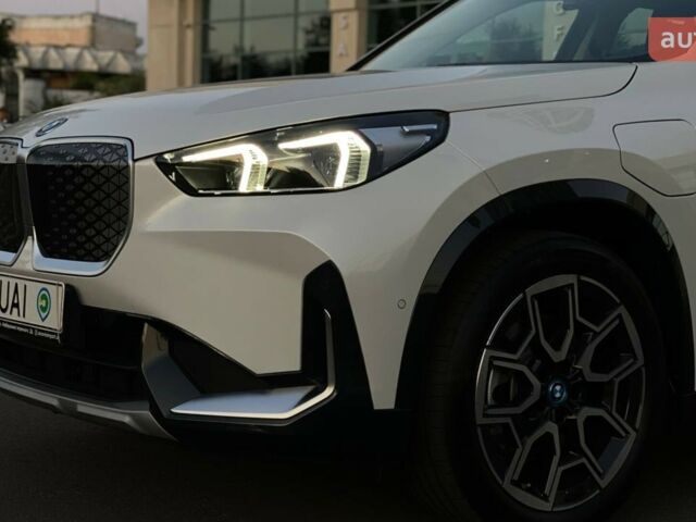 БМВ iX1, объемом двигателя 0 л и пробегом 0 тыс. км за 37999 $, фото 3 на Automoto.ua