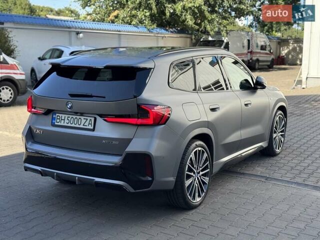 Сірий БМВ iX1, об'ємом двигуна 0 л та пробігом 26 тис. км за 45000 $, фото 3 на Automoto.ua