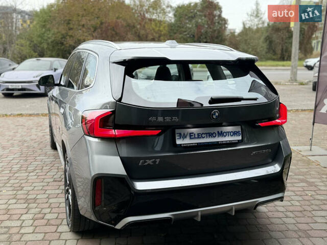 Сірий БМВ iX1, об'ємом двигуна 0 л та пробігом 10 тис. км за 32600 $, фото 9 на Automoto.ua