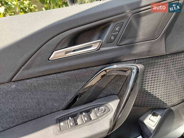 Серый БМВ iX1, объемом двигателя 0 л и пробегом 20 тыс. км за 25900 $, фото 13 на Automoto.ua