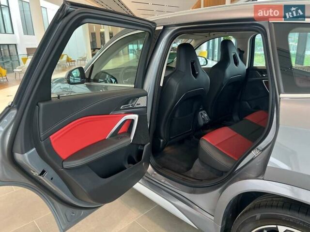 Серый БМВ iX1, объемом двигателя 0 л и пробегом 3 тыс. км за 27200 $, фото 14 на Automoto.ua